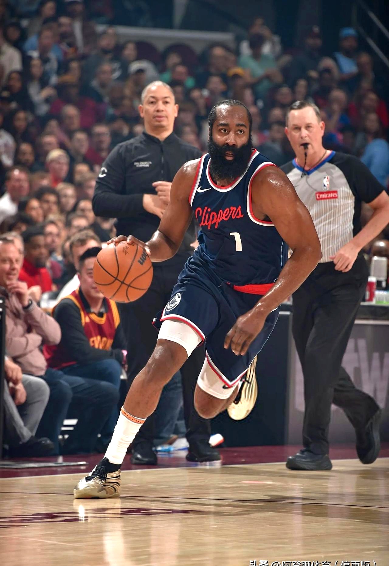 爱游戏网页版-洛杉矶快船国际比赛日遗憾出局，志在CBA季后赛名次提升，震撼外界，纪律约束更严格的简单介绍