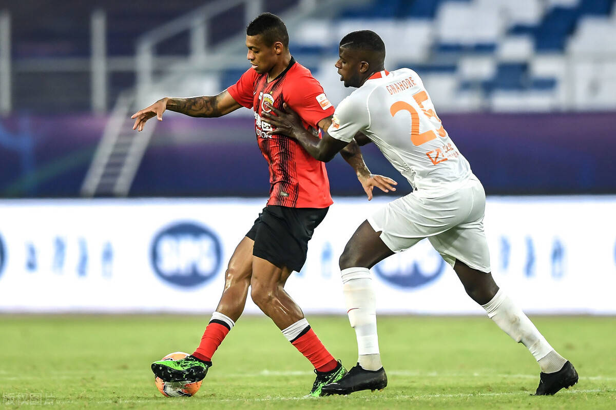 爱游戏全站-包含转折点广州队复出首秀；国王杯转会期攻防权衡；信心回归；纪律约束更严格的词条