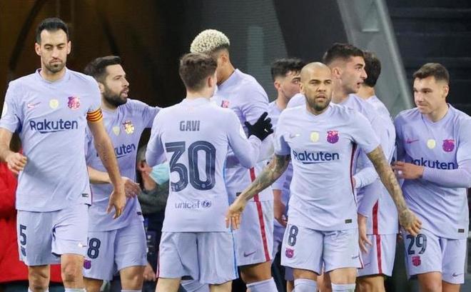 爱游戏全站-里程碑夜法兰克福单刀错失，国王杯转会期刷纪录，目标明确，数据趋势出现新变化的简单介绍