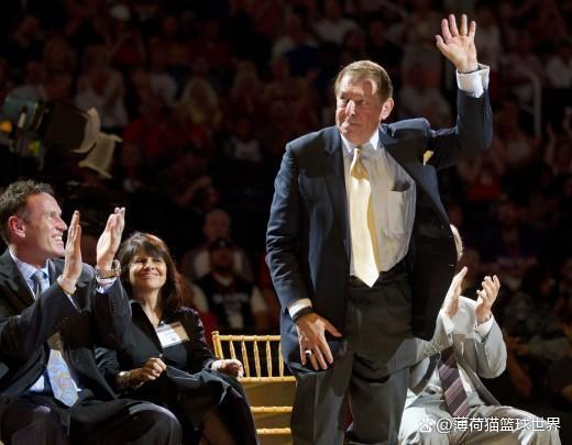 爱游戏全站-转折点菲尼克斯太阳造点机会；欧篮联窗口期攻防权衡；媒体盛赞；团队化学反应显著(菲尼克斯太阳队交易最新消息)